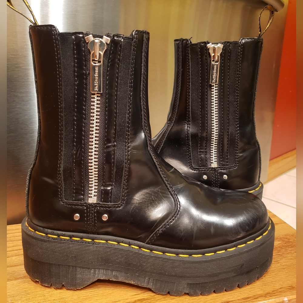 Dr. Martins
